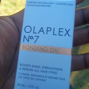 OLAPLEX No.7 Bonding Oil Box in Light Blue and Gold Accent